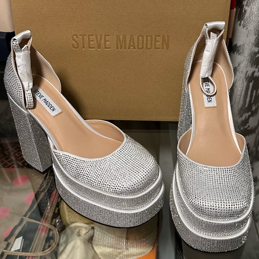 Steve Madden Charlize-R Rhinestones #8.5